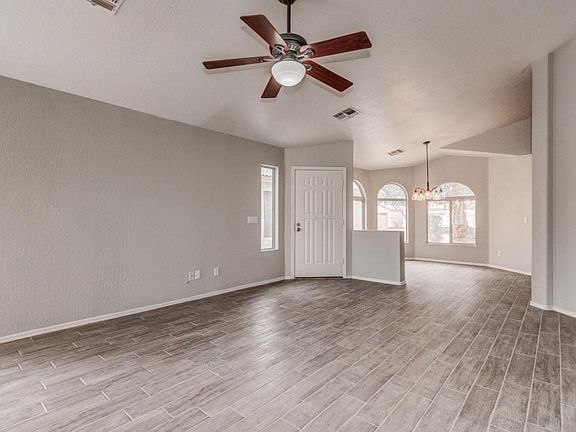4th image of 4530 E Glenhaven Dr