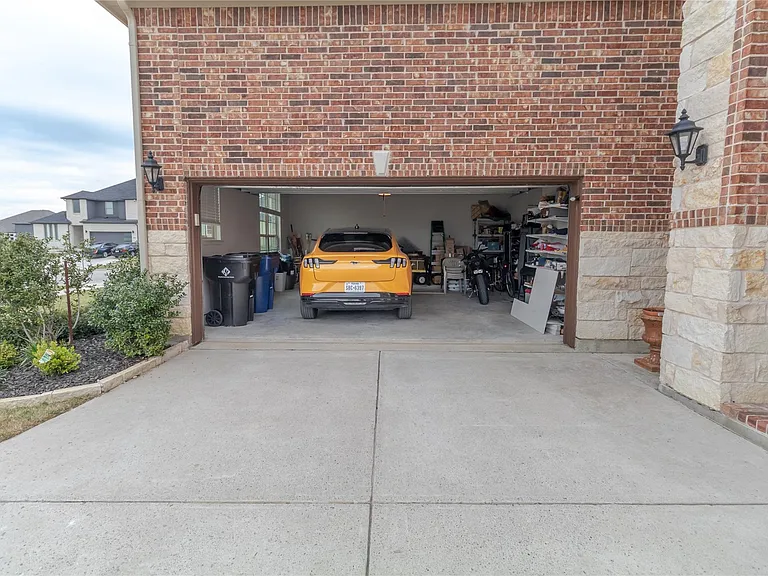 9785 Hickory Hill Rd — Photo 31