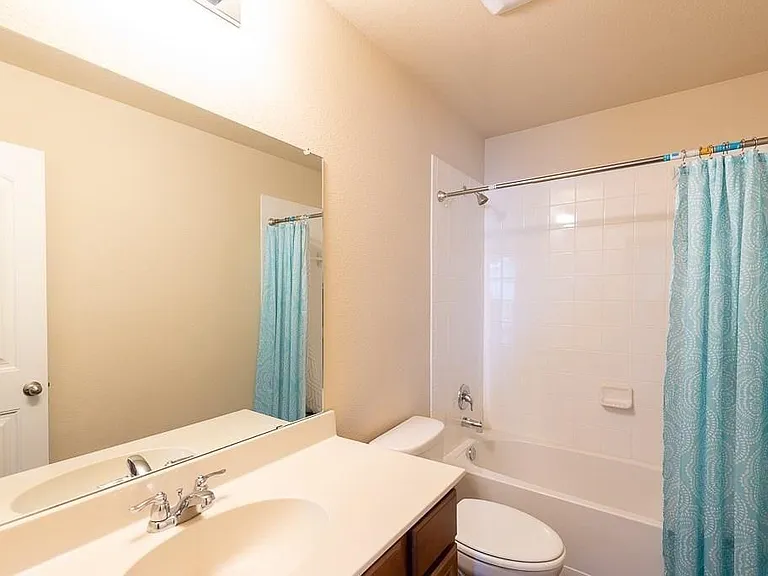 2126 Shady Glen Trl — Photo 17