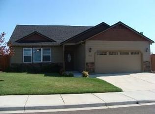 615 Sheffield Dr, Eagle Pt, OR 97524