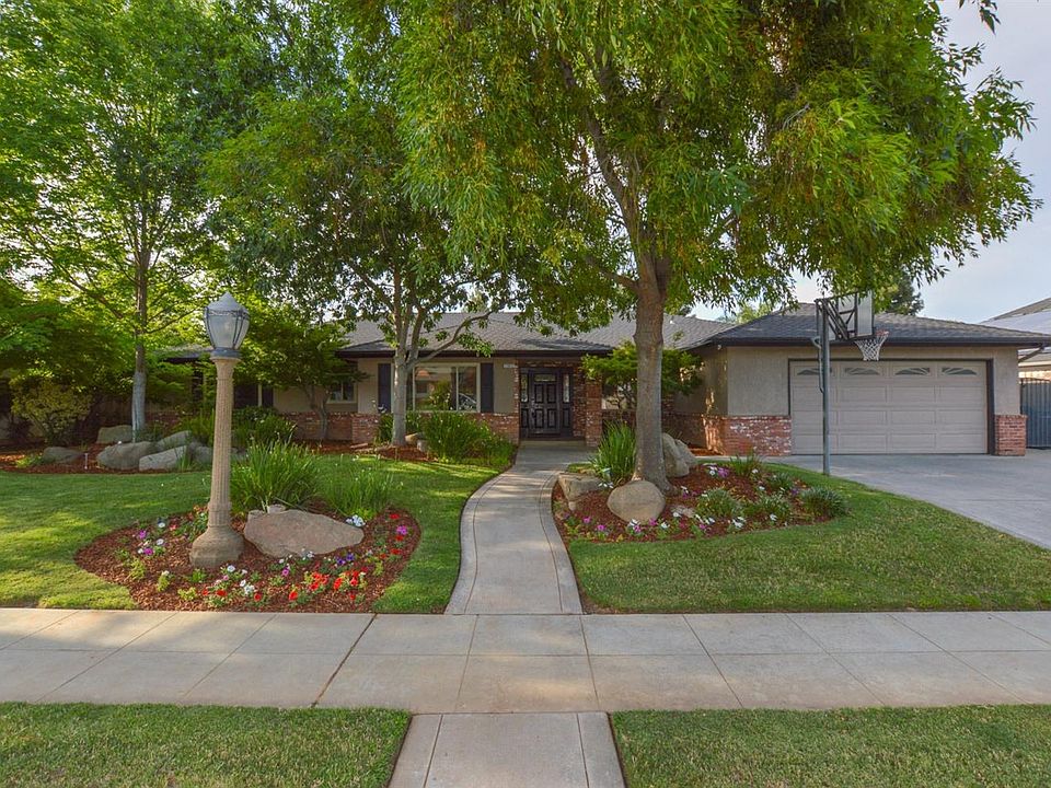 1st image of 1542 E Cromwell Ave