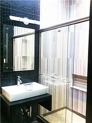 Rented by R New York