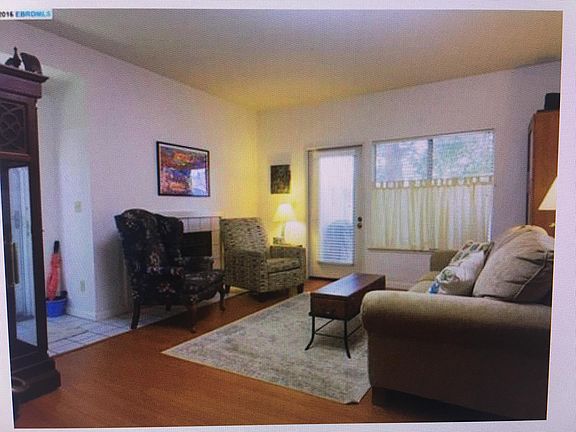 Sitting room with fireplace