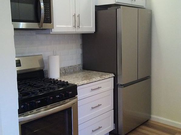 21 Tanager Rd APT 2102