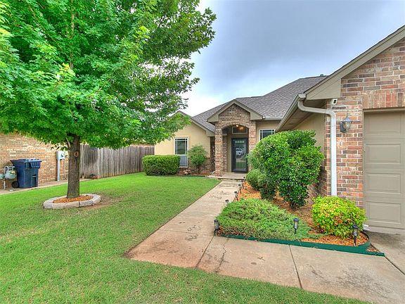 4th image of 8409 Heather Glen Dr