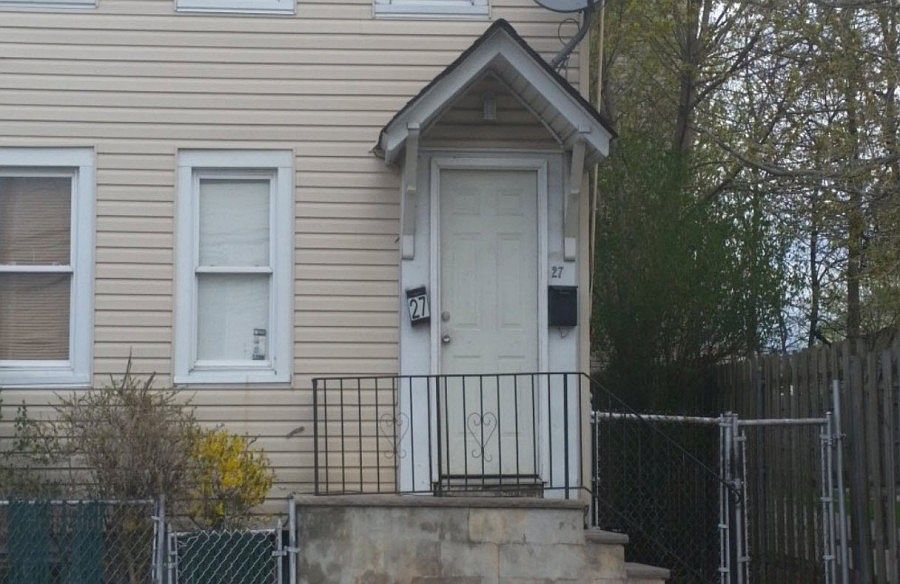 2nd image of 27 Madison Ave