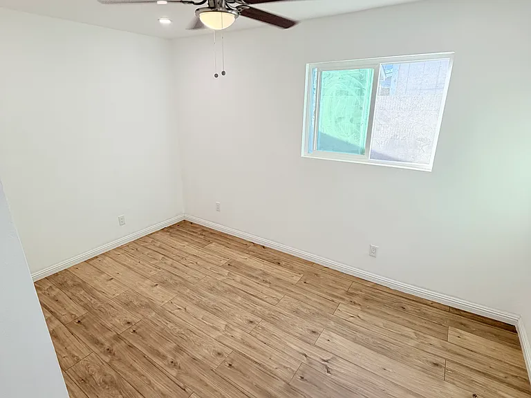 2513 W Occidental St #4 — Photo 6