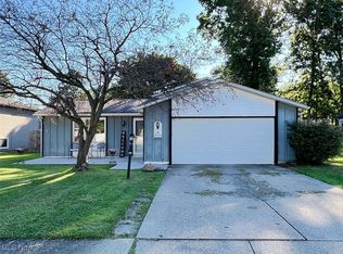 613 Guilford Rd, Vermilion, OH 44089