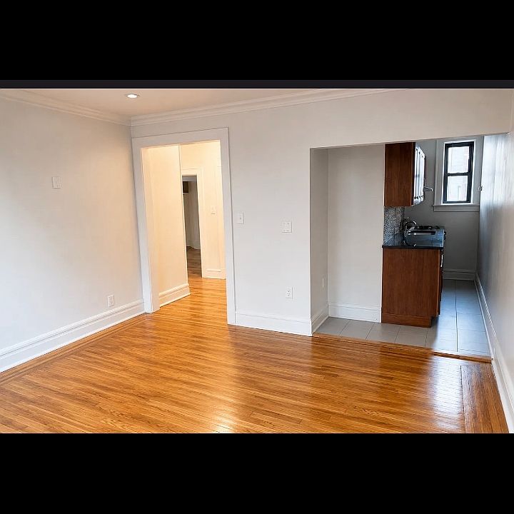 1st image of 22 S Grove St #5