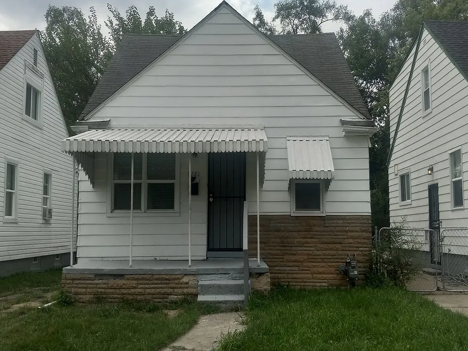 9221 Burt Rd