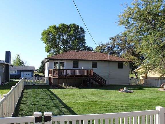 4th image of 1368 E 1st St