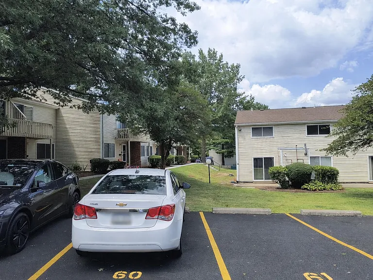 Cedar Village Apartments and Townhomes — Photo 14