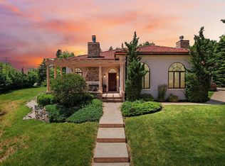 1644 Saint Andrews Dr, Oconomowoc, WI 53066