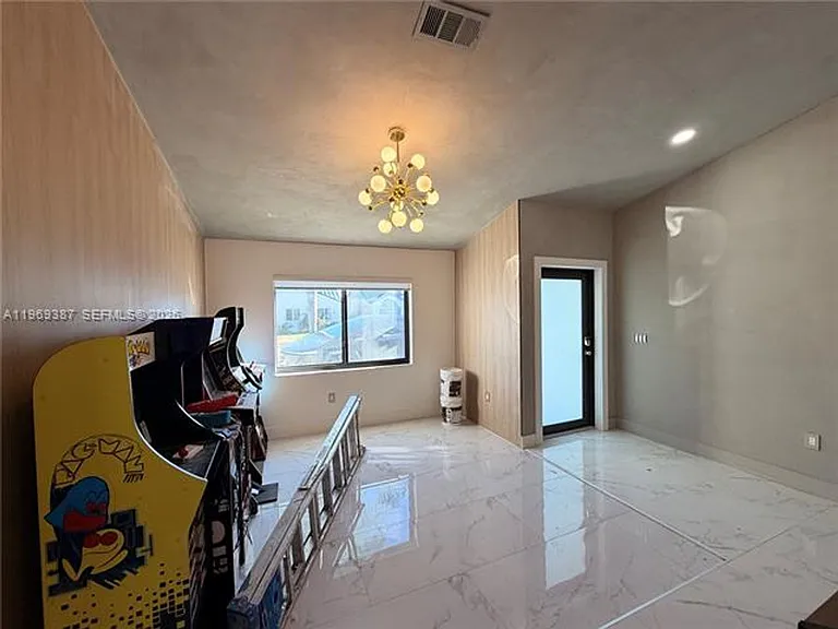 14617 SW 167th Ter — Photo 33