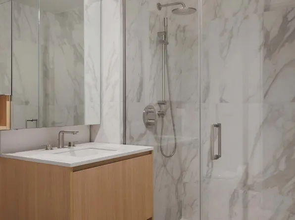 430 Main Street image 4 of 15