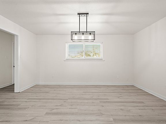 5th image of 1302 Avenue I