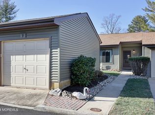 9 Auburn Ct, Red Bank, NJ