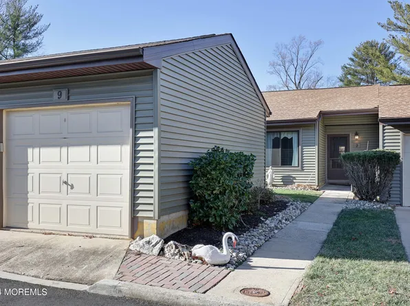 9 Auburn Court, Red Bank, NJ 07701