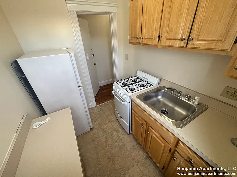 1148 Commonwealth Ave #34 — Photo 5