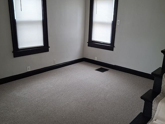 2nd image of 847 S Wayne Ave