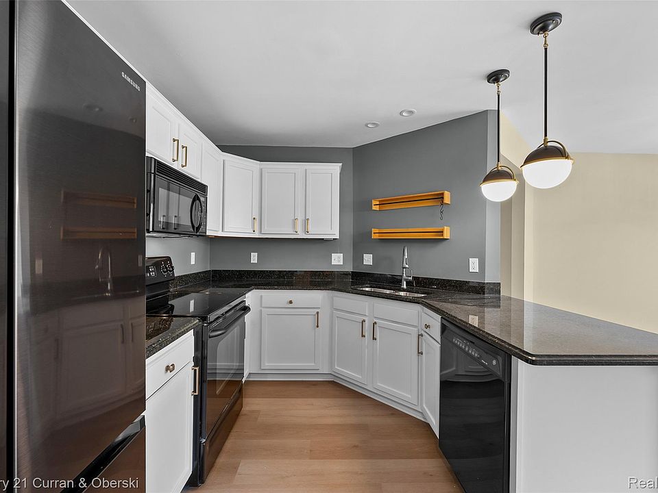 48475 Bridge Way, photo 9