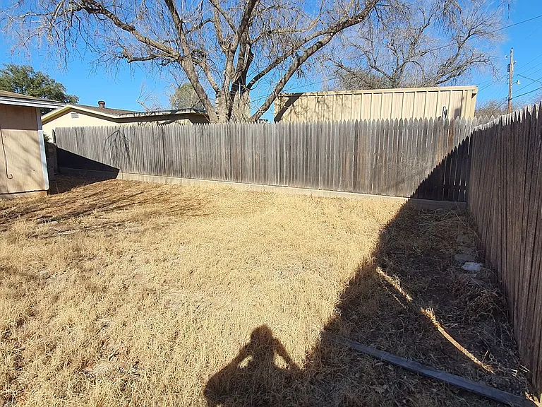 2791 Oxford Ave — Photo 21