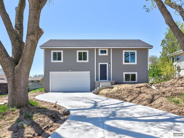 2712 N 125th Cir, Omaha, NE 68164