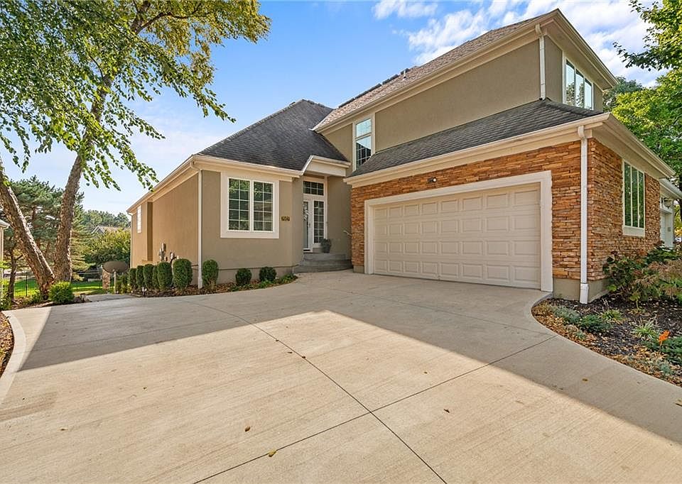1st image of 7027 W 129th Pl