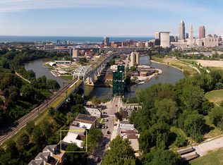 1952 Columbus Rd, Cleveland, OH 44113