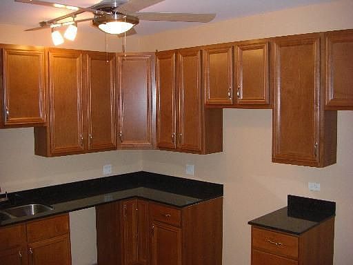 4th image of 1411 N Keeler Ave