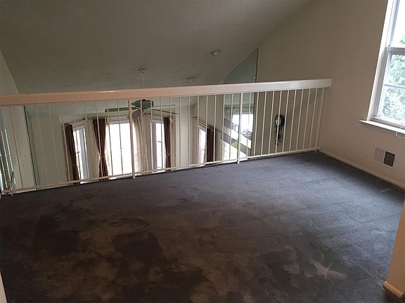 3rd image of 232 Nebula Rd #1