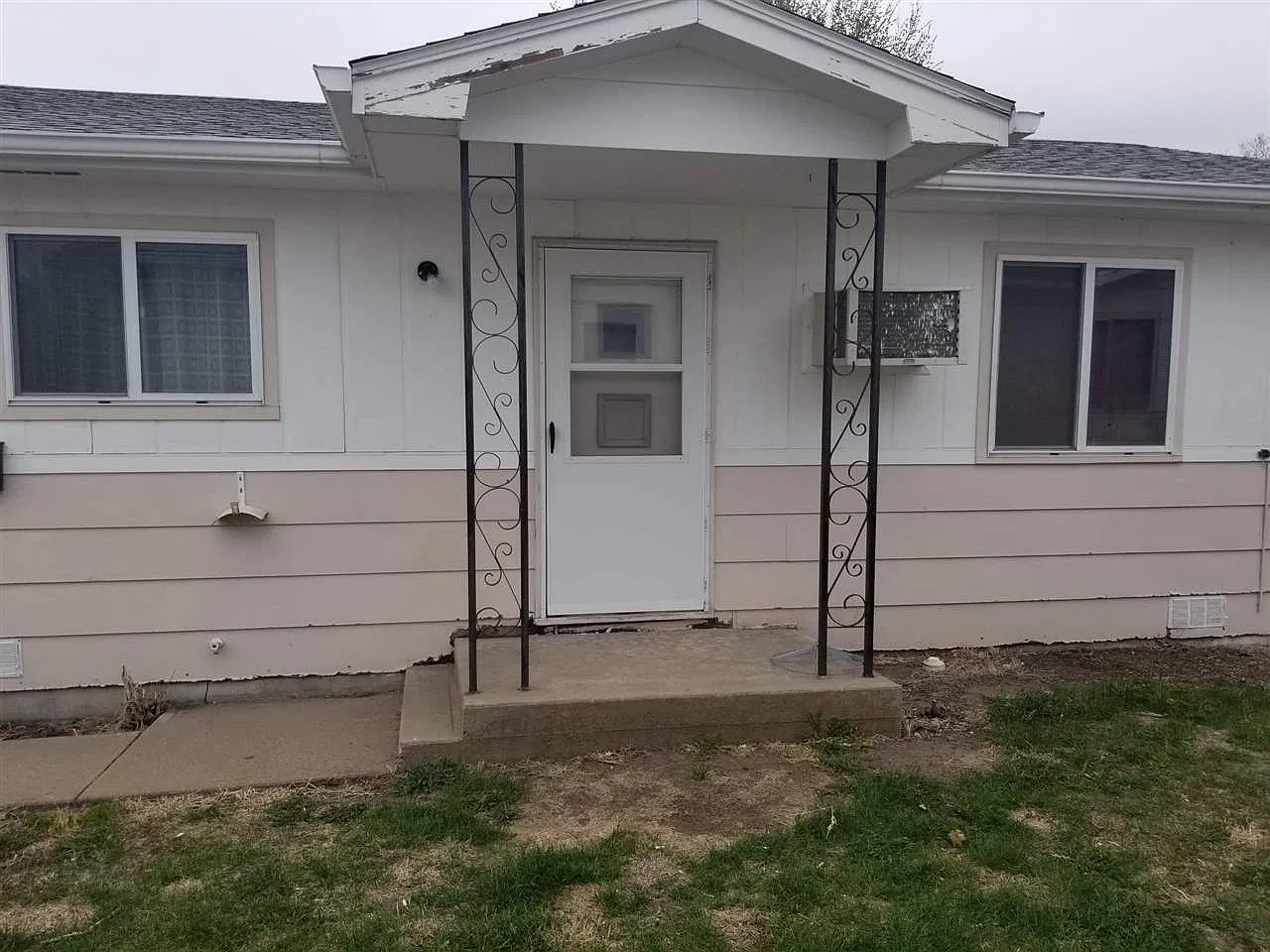2 bed, 768 sqft, $750 — Photo 2