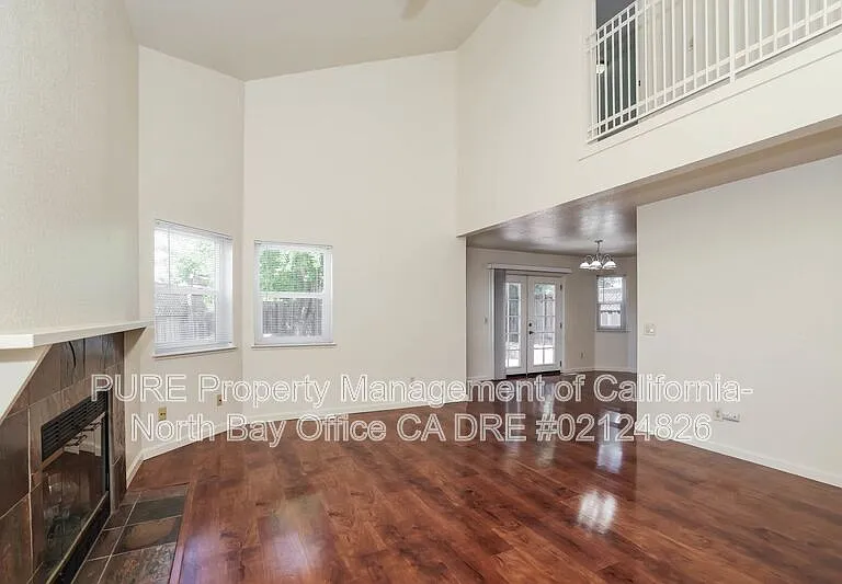 3465 Walnut Grove St — Photo 3