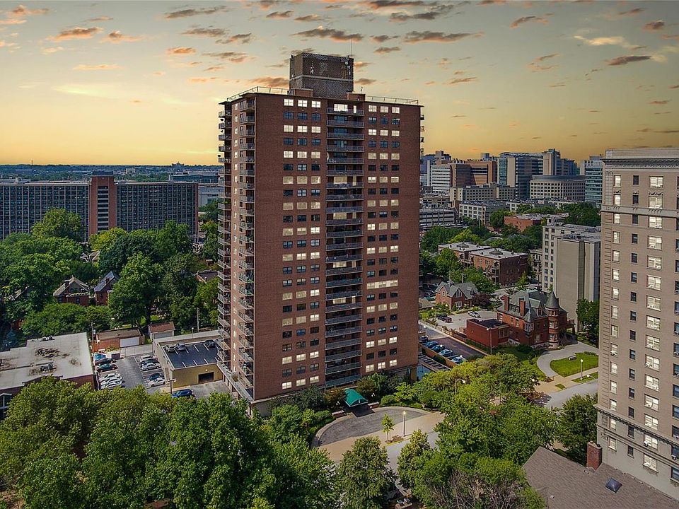 1st image of 4466 W Pine Blvd APT 24D