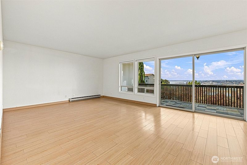 2nd image of 924 N Garden Street #203