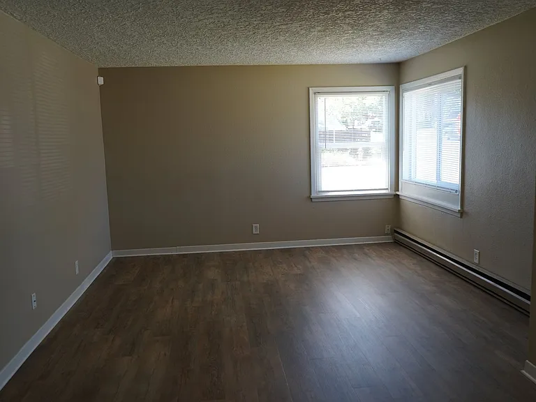 2703 R St — Photo 3