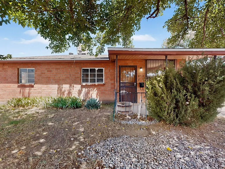 8715 Menaul Blvd NE — Photo 37