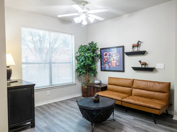 Refugio Place, 300 Labor St APT 4304, San Antonio, TX 78210