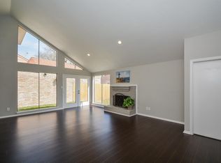 7107 Plaza Del Sol Dr, Houston, TX 77083