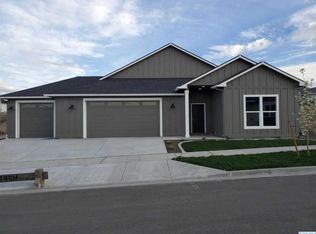 2411 Brodie Ln, Richland, WA 99352