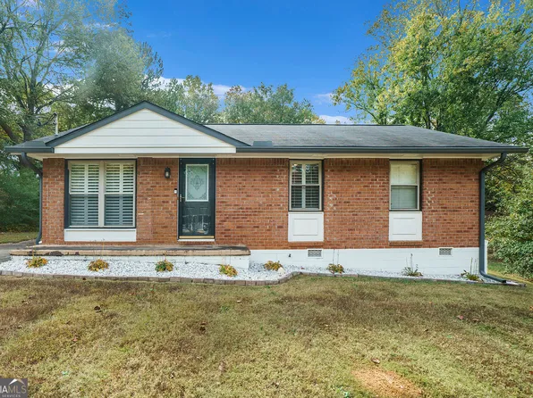 8391 Attleboro Dr, Jonesboro, GA 30238