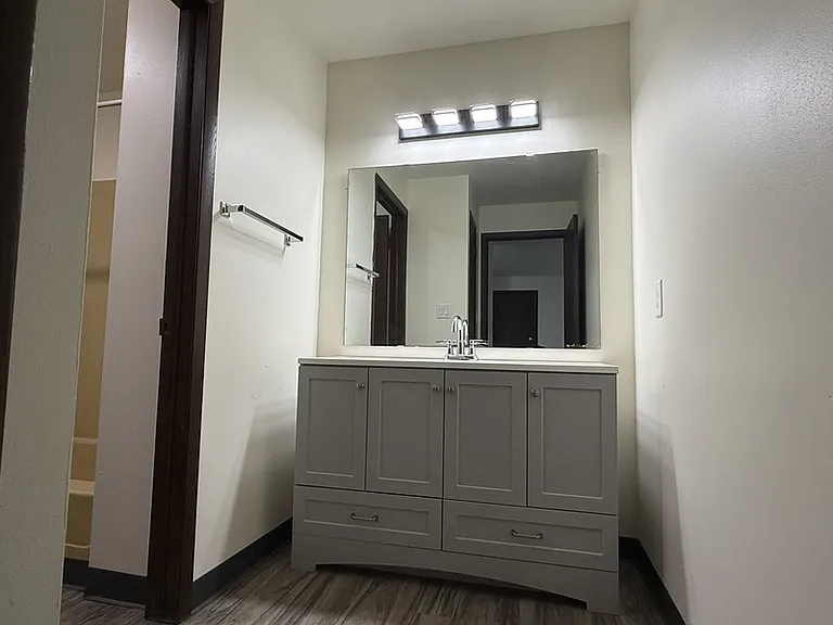 187 S National Ave #10 — Photo 25