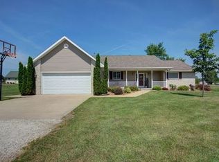 151 Pawnee Dr, Loda, IL 60948
