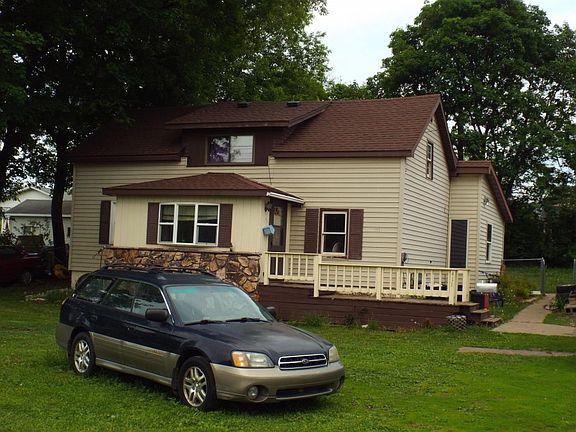 3rd image of 411 Norway St