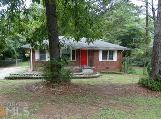 1300 Waverly Dr, Forest Park, GA 30297