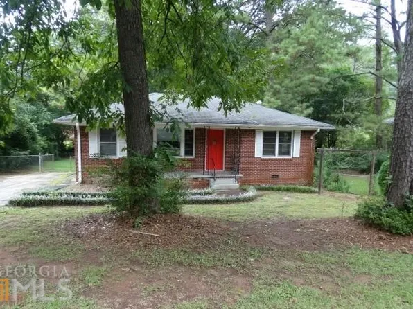 1300 Waverly Dr, Forest Park, GA 30297