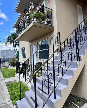 5th image of 225 SW 18th Ave #2-5