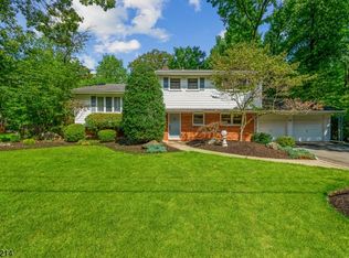 30 Nottingham Rd, Edison, NJ 08820