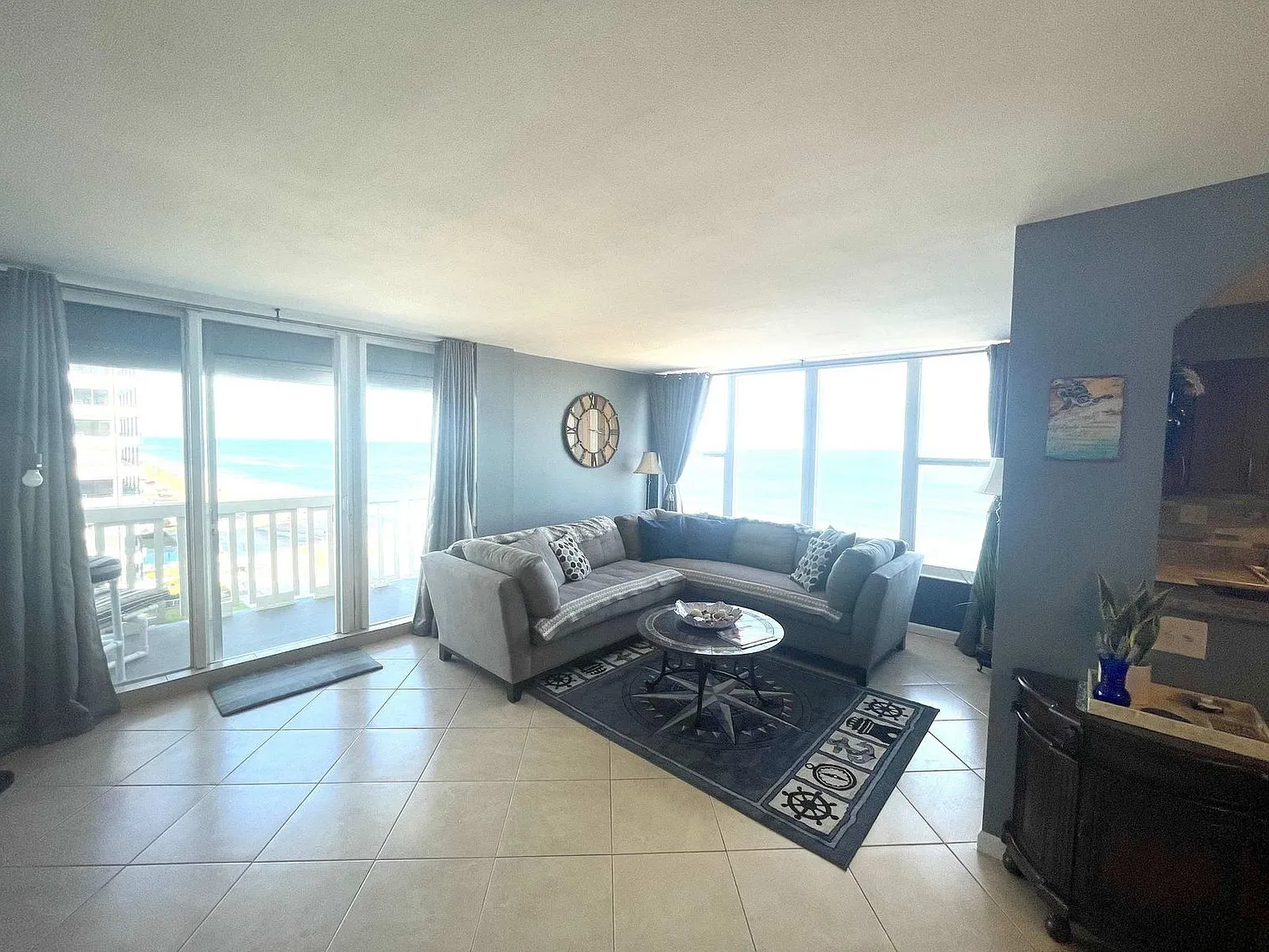 2 bed, 2.0 bath, 1054 sqft, $3,084 — Photo 1