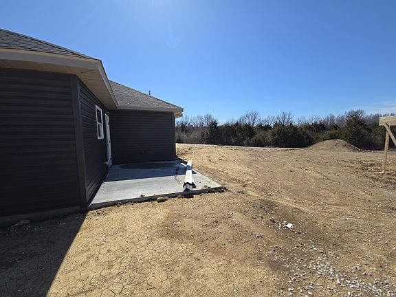 5th image of 3200 Ravello Dr